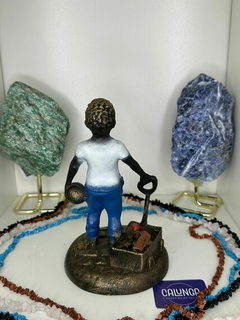 IMAGEM UMBANDA - ERÊ C/ BRINQUEDO MENINO | RESINA | 15CM - comprar online