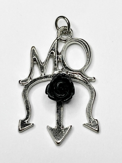 PINGENTE TRIDENTE MARIA QUITÉRIA COM ROSA | MODELO 66 | PRATA E PRETO - UNIDADE