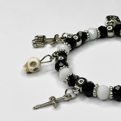 PULSEIRA DE CRISTAIS COM PINGENTES - EXU CAVEIRA - CALUNGA
