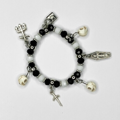 PULSEIRA DE CRISTAIS COM PINGENTES - EXU CAVEIRA na internet