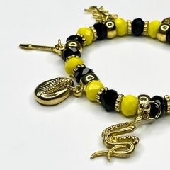 PULSEIRA DE CRISTAIS COM PINGENTES - OXUMARÉ | AMARELA E PRETA - loja online
