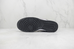 NIKE DUNK BLACK AND ROSE na internet