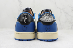 NIKE DUNK TRAVIS SCOTT BEGE AND BLUE na internet