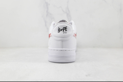 TÊNIS BAPE LOW WHITE CAMO PINK na internet