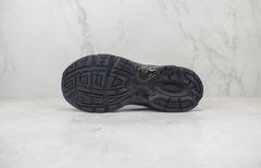 ASICS 1130 ALL BLACK na internet