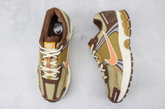 NIKE ZOOM VOMERO 5 WHEAT GRASS - comprar online