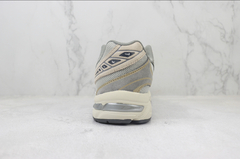 ASICS GEL 1130 BROWN na internet