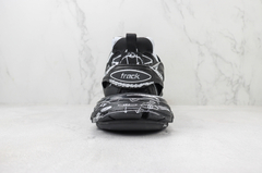 BALENCIAGA TRACK BLACK MILITARY na internet