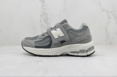 NEW BALANCE 1906R GREY