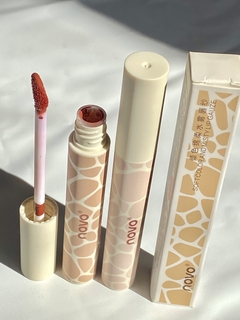 Gloss color - NOVO en internet