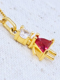 Colar Menina Cristal Vermelho Banho Ouro 18k