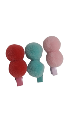 Kit 3 xuxinhas diversas cores: rosa, ciano, vermelho na internet