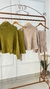 Conjunto Saia e Blusa Detalhe Morcego, Tricot Lã, Tatiane na internet