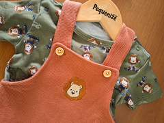 Conjunto Jardineira e Camiseta Leãozinho Algodão Egípcio - A melhor loja de roupas para seu Bebê | Pequenize