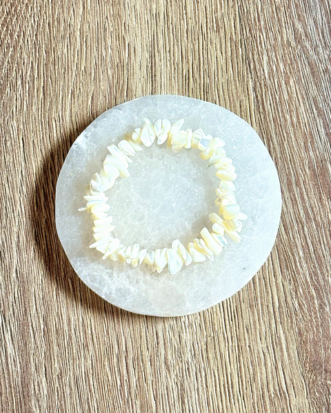 Pulseira em Madrepérola Branca - Paz e Prosperidade