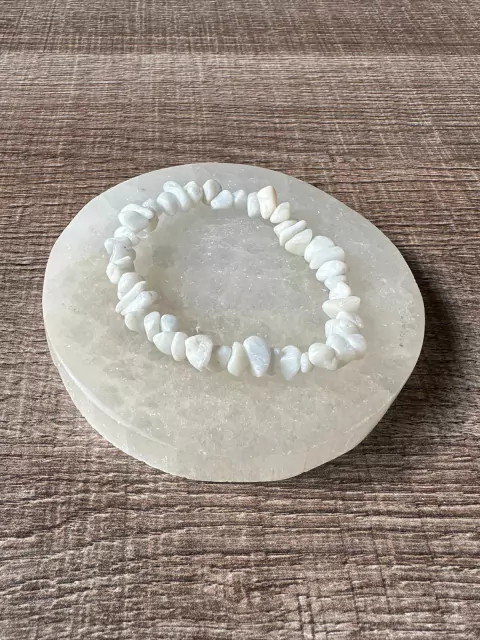 Pulseira em Calcedônia - Segurança e Clareza