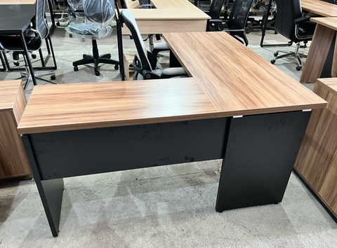 Mesa L 150x150 cm tampo 30 mm (nogal) - comprar online