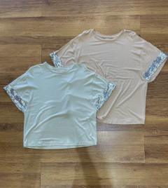 Remera con lentejuelas