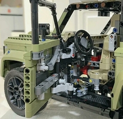 Land Rover Defender en internet