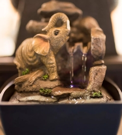 Fuente de agua Elefante Bebé (17cm)