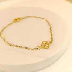 Pulsera con rombo nácar