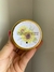 Vela Perfumada Lata Dourada Especial Dia da Mulher - Tamanho P - comprar online