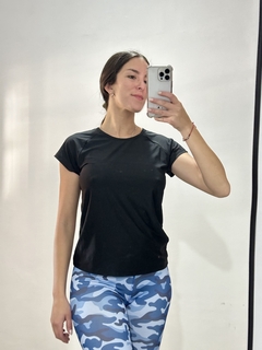 Remera CANYES