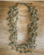Colar dourado com pérolas sintéticas barrocas em croche