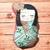 Almofada decorativa japonesa com quimono verde claro com fundo rosa - comprar online