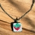 Colar flores morango bordado no pingente quadrado ouro velho - comprar online