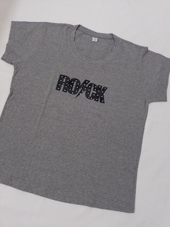 Remera de algodon bordada en internet