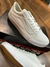 Vans Branco na internet