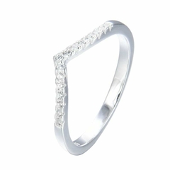 Anillo en forma de V