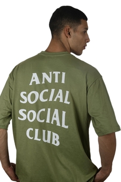 REMERA SOCIAL CLUB - OVER