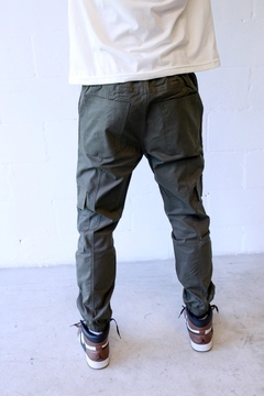 JOGGER CARGO GABARDINA - comprar online