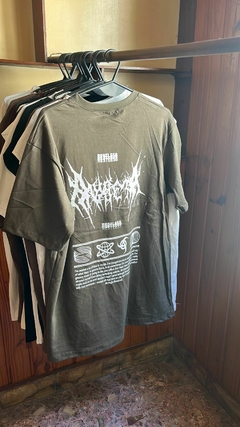 REMERA RESTLESS - OVER - tienda online