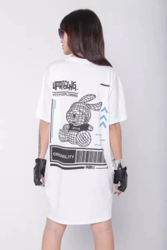 REMERA LITTY ART - OVER - BV Indumentaria