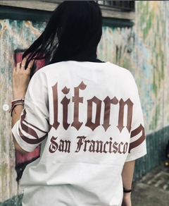 REMERA CALIFORNIA - OVER - comprar online