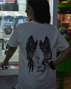 REMERA FLY - OVER