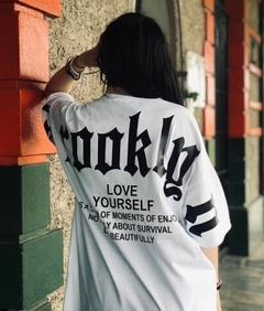 REMERA LOVE YOURSELF - OVER