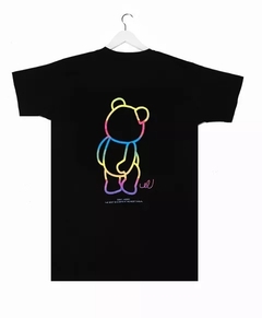 REMERA MULTICOLOR BEAR - OVER