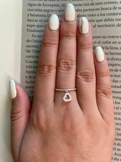 Anillo bañado en oro blanco