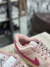 TÊNIS DUNK LOW ROSA COM PINK na internet