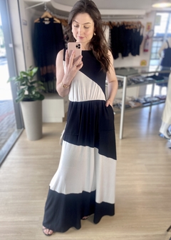 VESTIDO MALHA LONGO BICOLOR PRETO