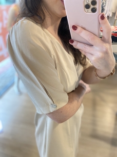 VESTIDO CARLA BEGE na internet
