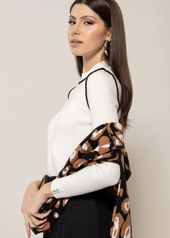 BLUSA CANELADA COM DETALHES BIAMAR OFF WHITE - Banana Blu