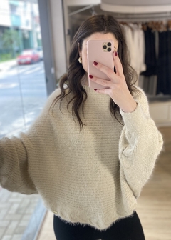 BLUSA MANGA MORCEGO BEGE - comprar online