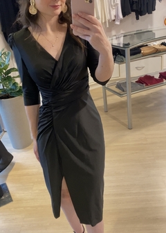 VESTIDO MIDI TRANSPASSADO PRETO - loja online