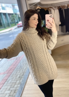 BLUSA ALONGADA GOLA ALTA BEGE MESCLA - comprar online