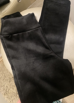 CALÇA VELUDO COTELÊ PRETA - comprar online